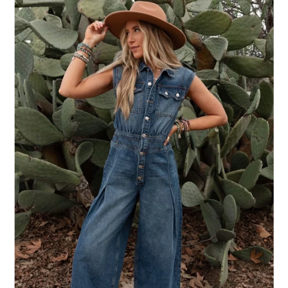 Bluivy Denim Sleeveless Jumpsuit